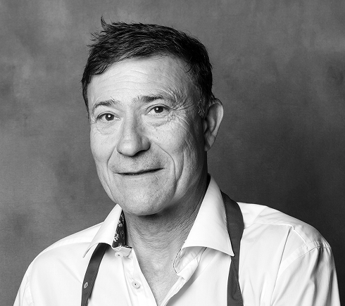 <p>Yves-Alain Perret</p> 